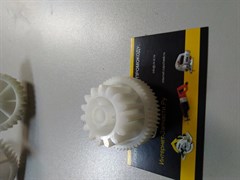 {{productViewItem.photos[photoViewList.activeNavIndex].Alt || productViewItem.photos[photoViewList.activeNavIndex].Description || 'Малая  шестерня  мясорубки Galaxy GL2410 (ПОСТАВЛЯЕТСЯ ТОЛЬКО ПОД ЗАКАЗ, отсутсвует на нашем сладе, указано наличие на складе поставщика.: ,ТОВАР В НАЛИЧИИ НА СКЛАДЕ ПОСТАВЩИКА!!! : ,)'}}